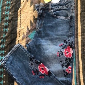H&M embroidered boyfriend jeans. New with tags.